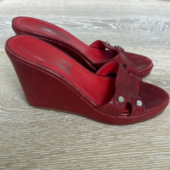 Ferragamo wedges, red leather, vintage . Size 8 - Picture 3 of 5